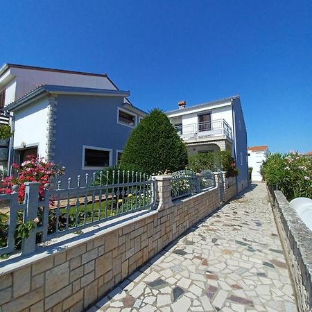 Andela Apartment Pula Exterior foto