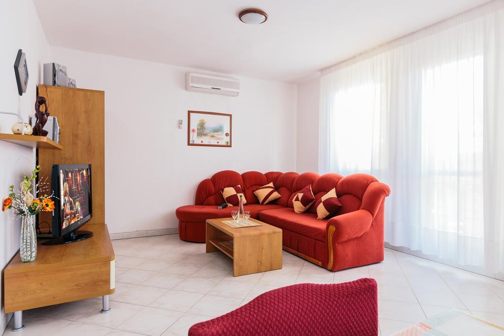 Andela Apartment Pula Habitación foto